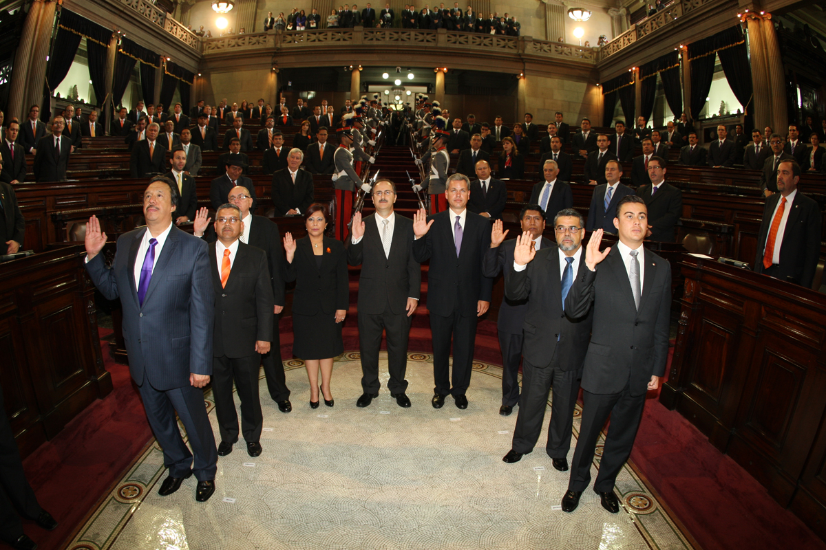 Juramentación de la nueva junta directiva del congreso. Foto de Daniel Herrera.