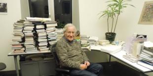 photo_of_noam_chomsky_for_pzp_1