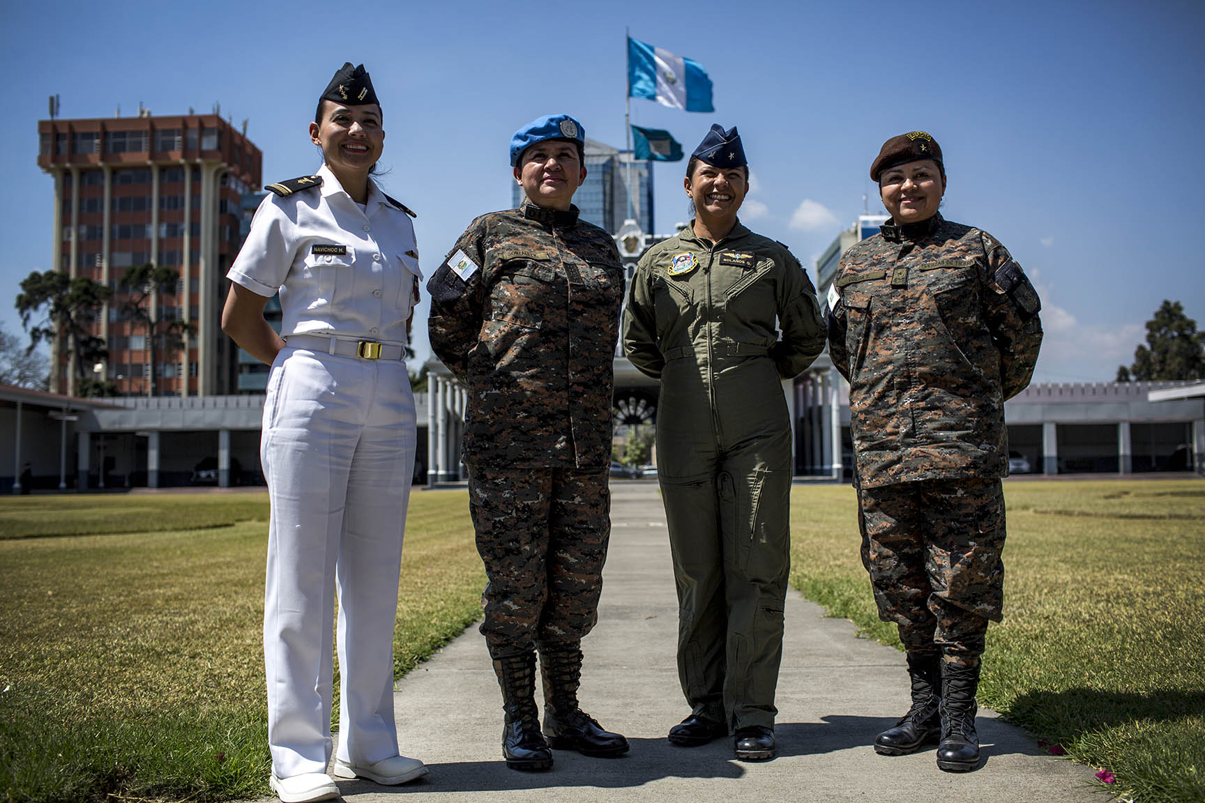 mujeres_militares_01